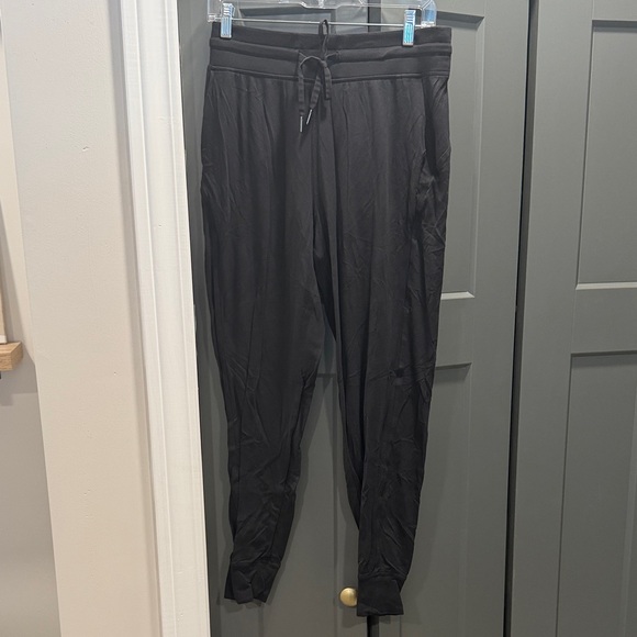 lululemon athletica Pants - Women’s Black lulu Align Jogger Pants